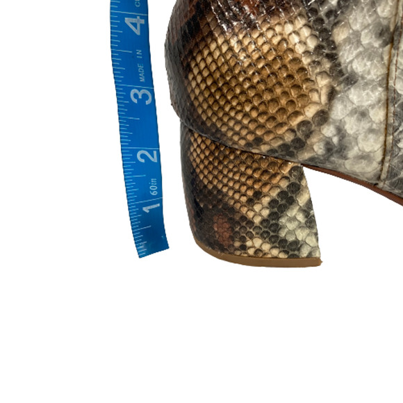 Chinese Laundry Boots Womens Sz 7.5 Brown Snake Print Vegan Block‎ Heel Ankle - Picture 9 of 9